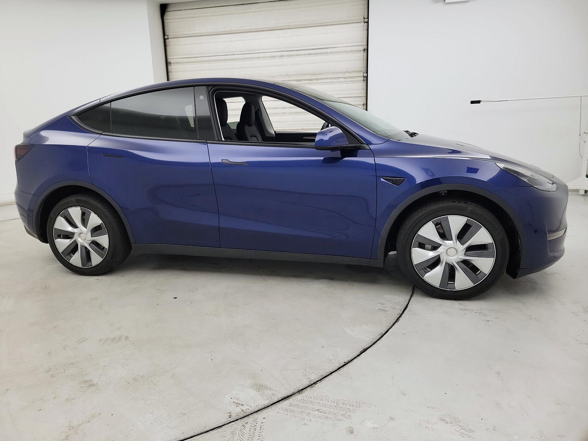 Thumbnail: 2022 Tesla Model Y - 4