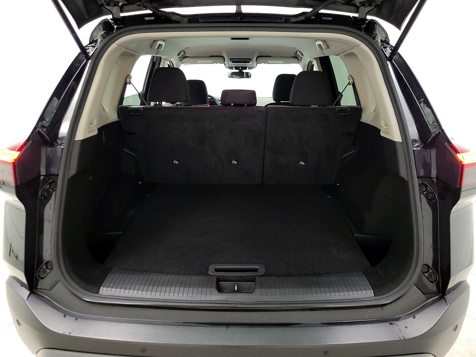 Thumbnail: 2023 Nissan Rogue - 20