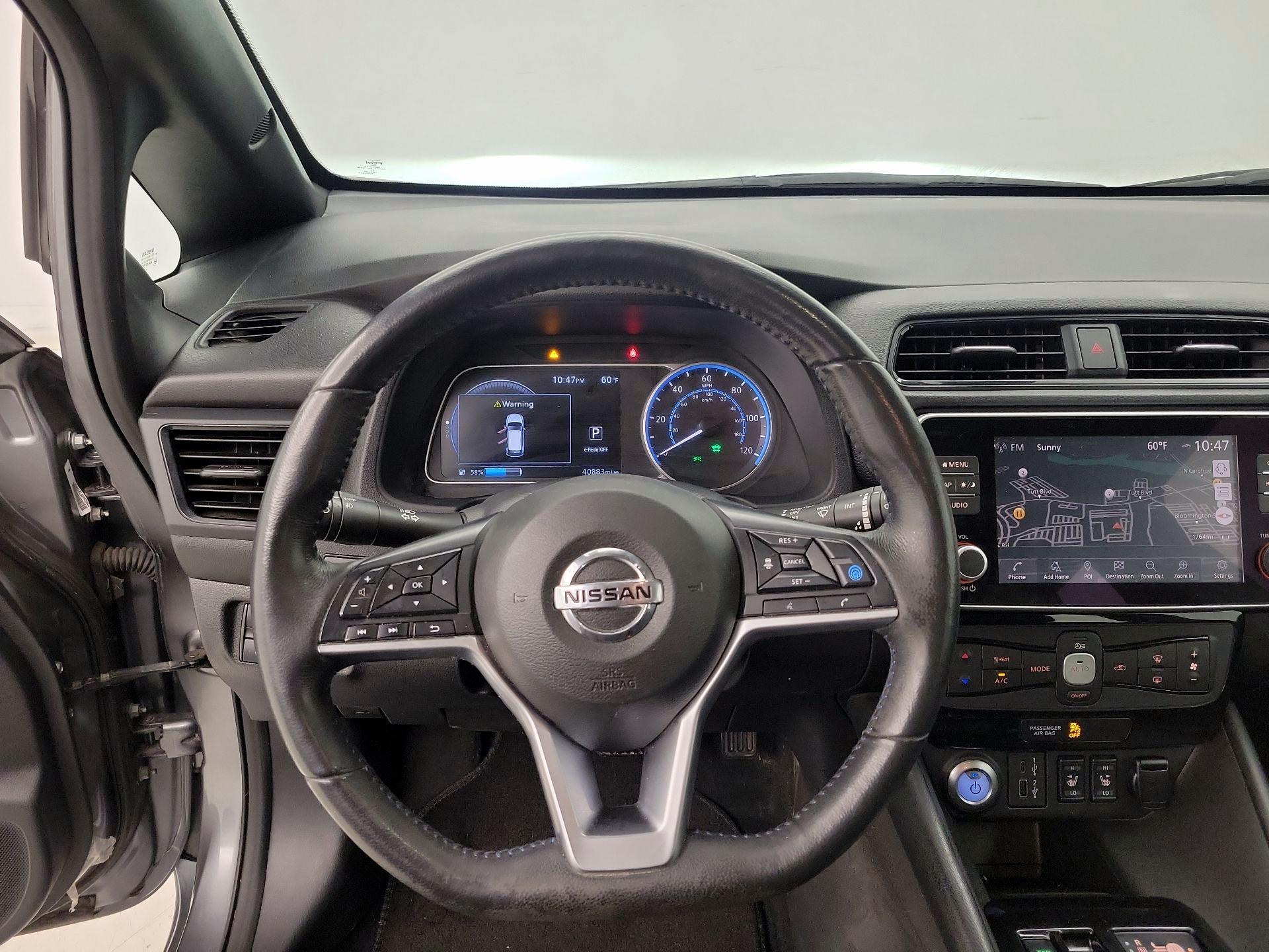 Thumbnail: 2020 Nissan Leaf - 10