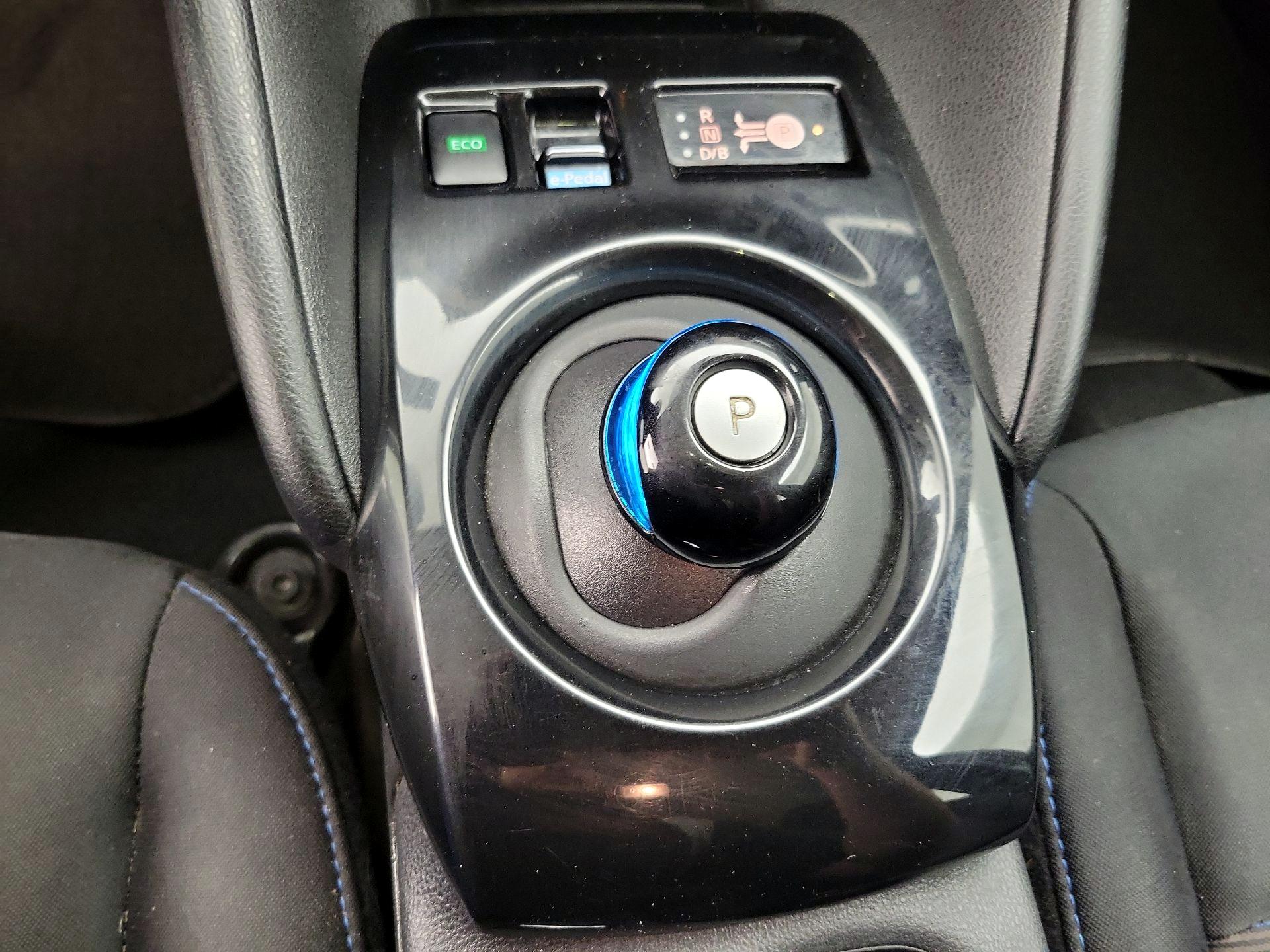 Thumbnail: 2020 Nissan Leaf - 18
