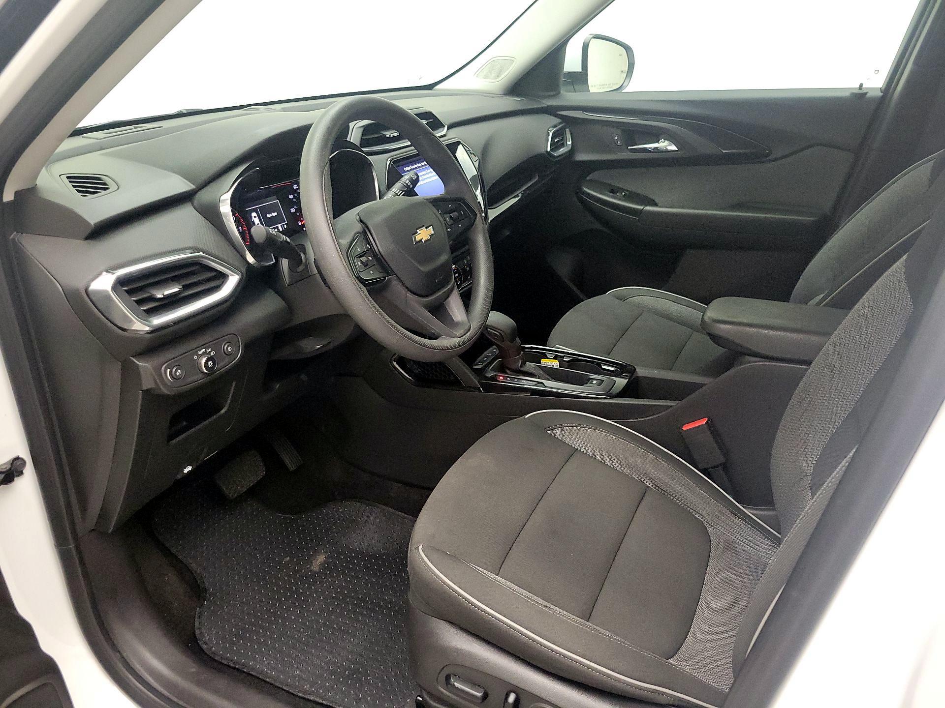 Thumbnail: 2023 Chevrolet TrailBlazer - 11