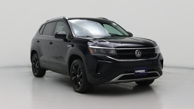 2022 Volkswagen Taos SE Hero Image