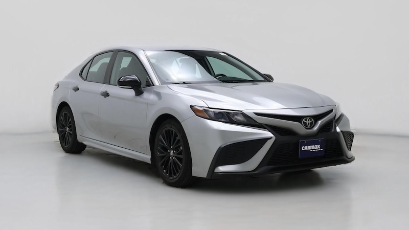2022 Toyota Camry SE Hero Image