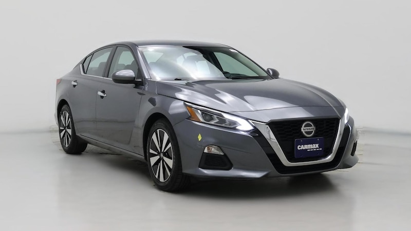 2021 Nissan Altima SV Hero Image