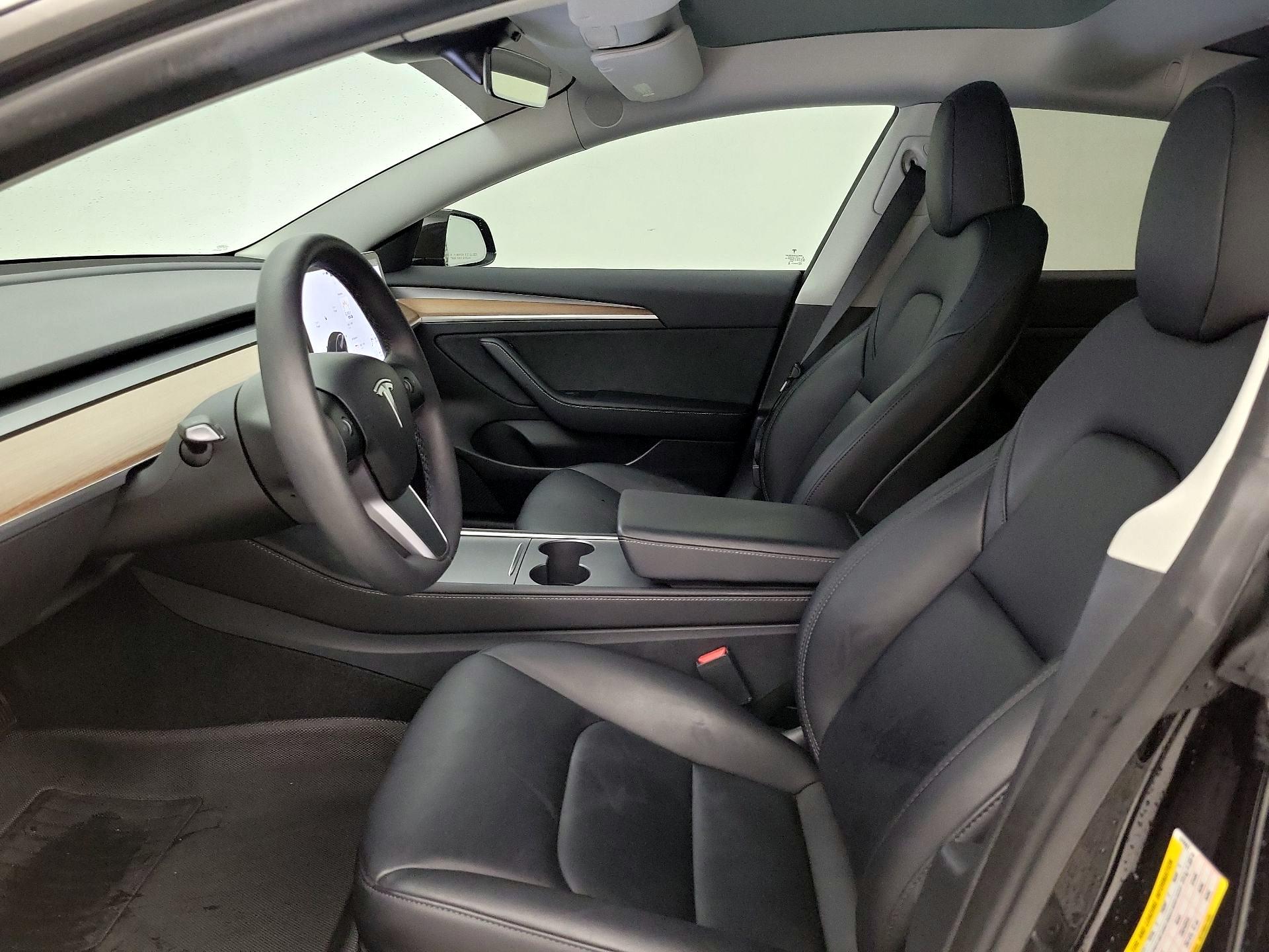 Thumbnail: 2023 Tesla Model 3 - 11