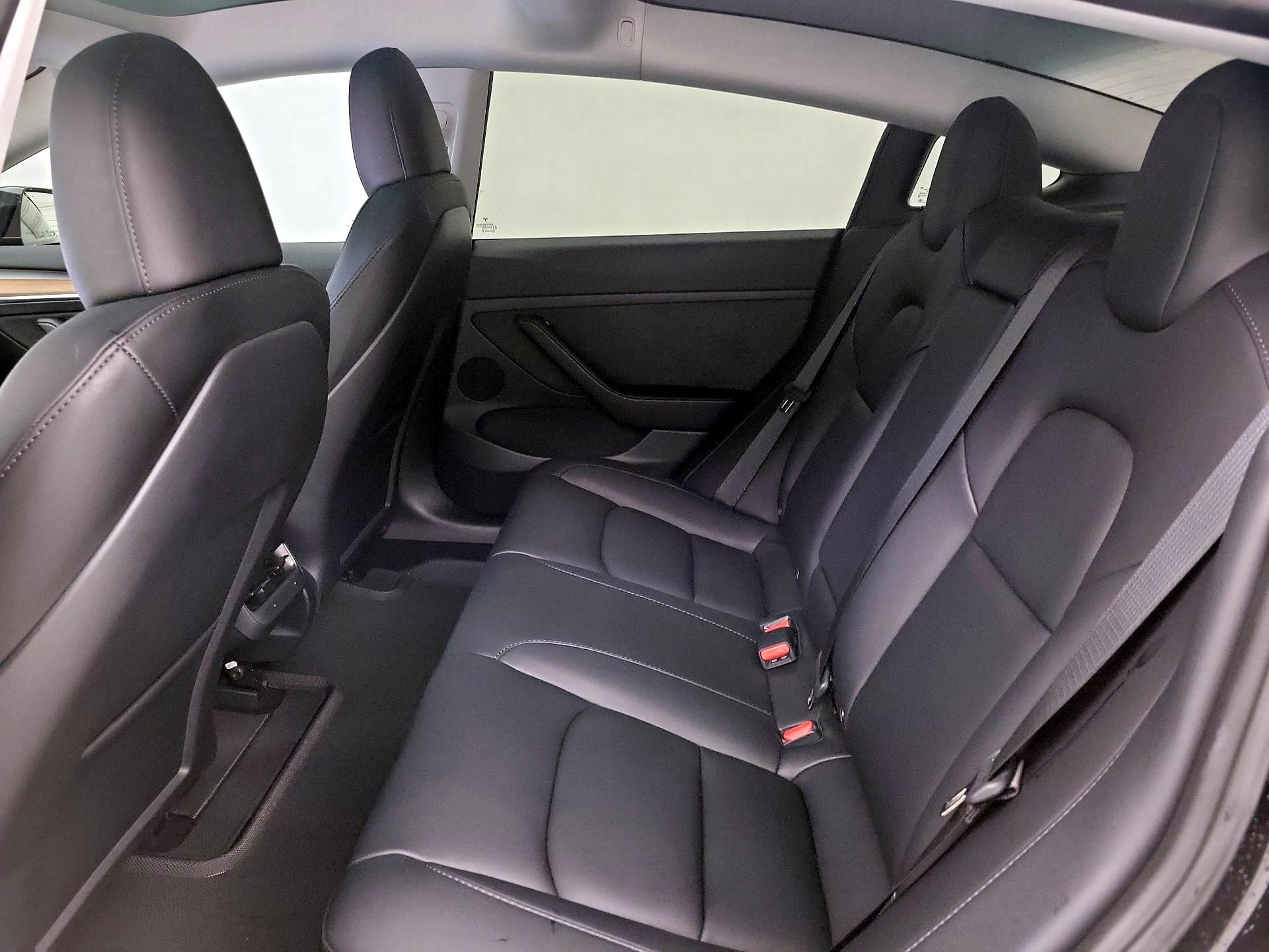 Thumbnail: 2023 Tesla Model 3 - 19