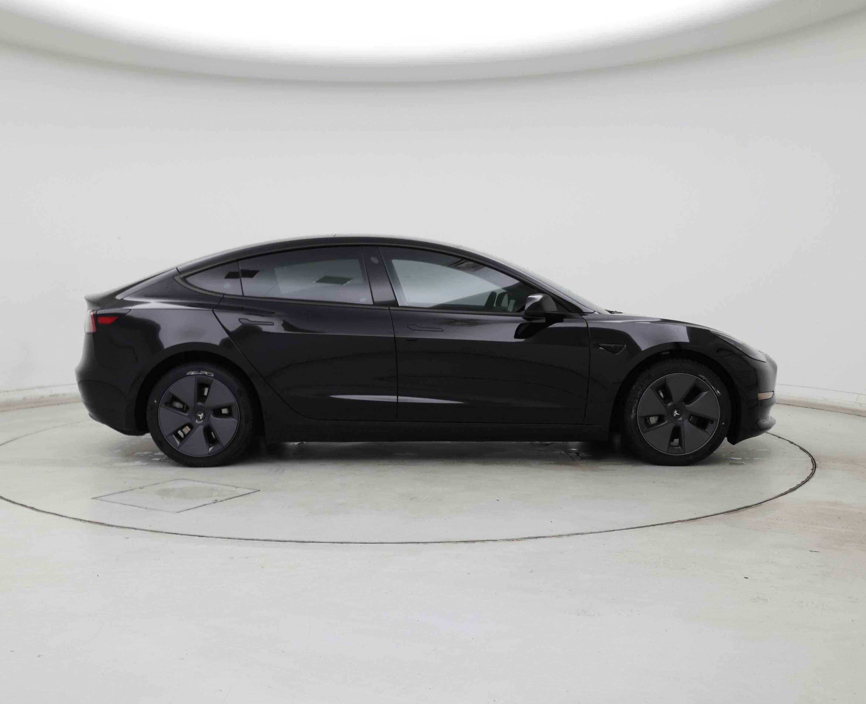 Thumbnail: 2023 Tesla Model 3 - 7