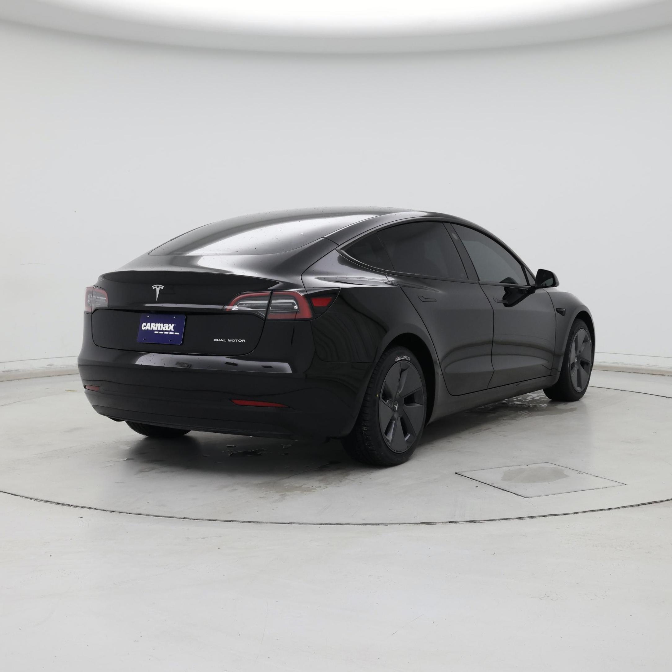 Thumbnail: 2023 Tesla Model 3 - 8