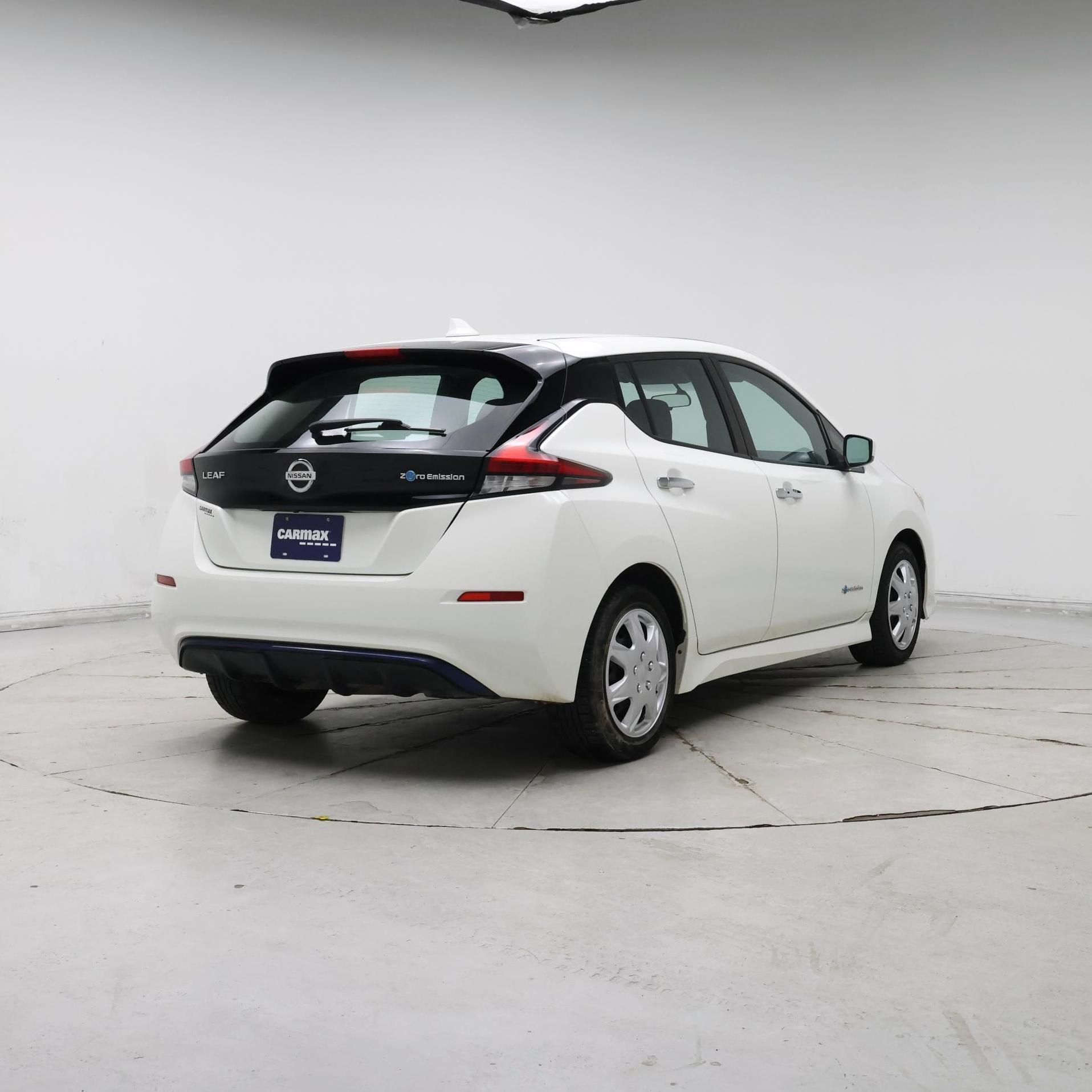 Thumbnail: 2019 Nissan Leaf - 8