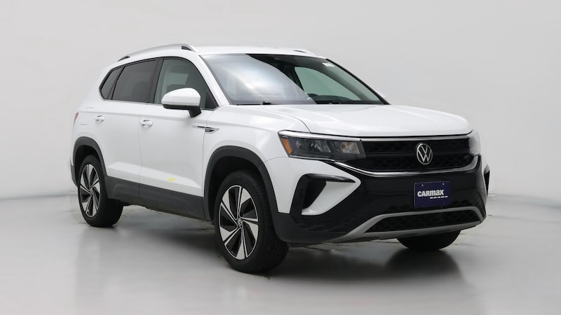 2024 Volkswagen Taos SE Hero Image