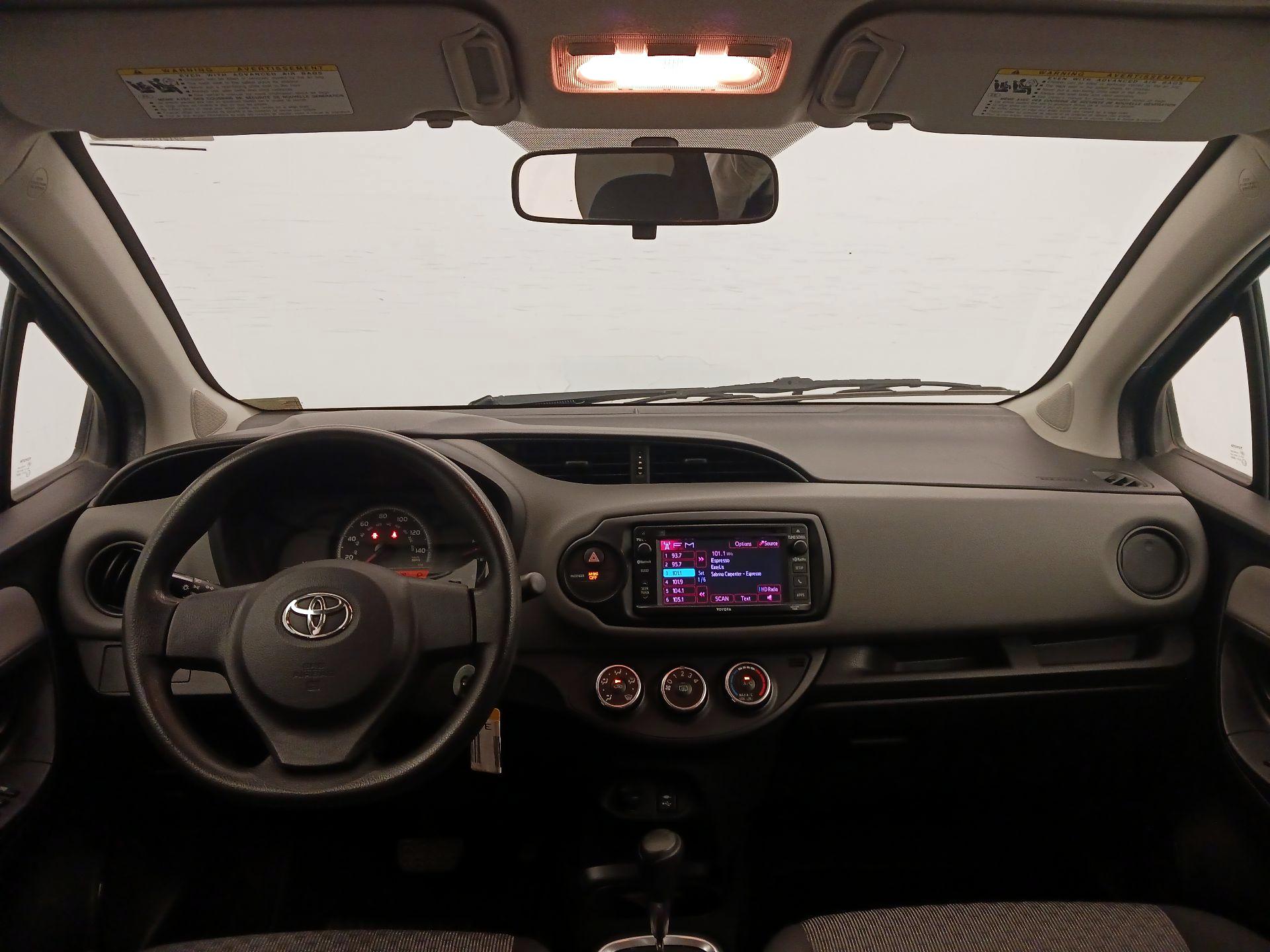 Thumbnail: 2015 Toyota Yaris - 9