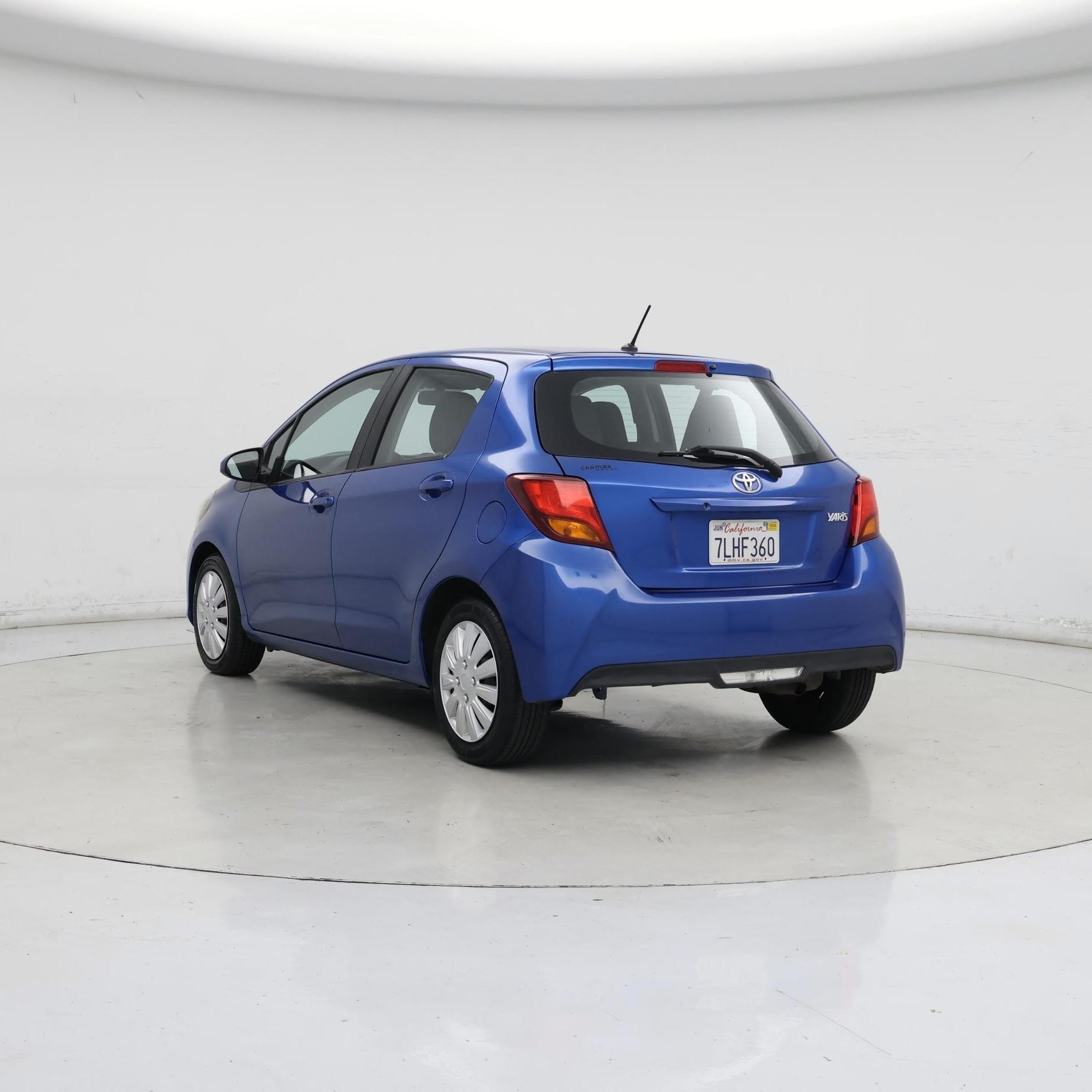 Thumbnail: 2015 Toyota Yaris - 2