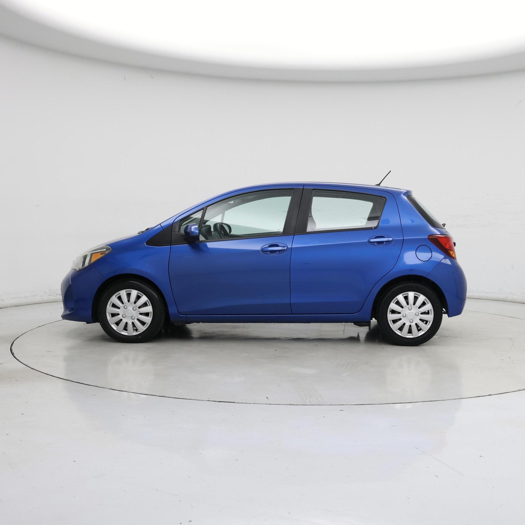 Thumbnail: 2015 Toyota Yaris - 3