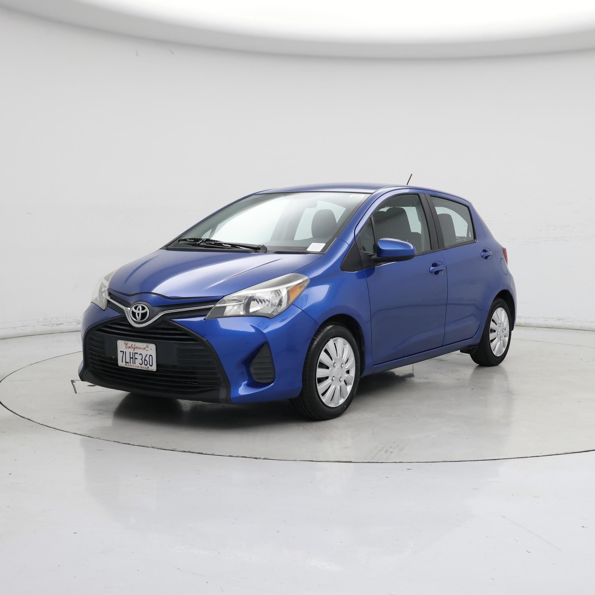 Thumbnail: 2015 Toyota Yaris - 4