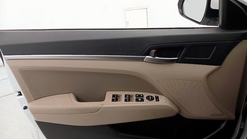 2020 Hyundai Elantra SEL 12