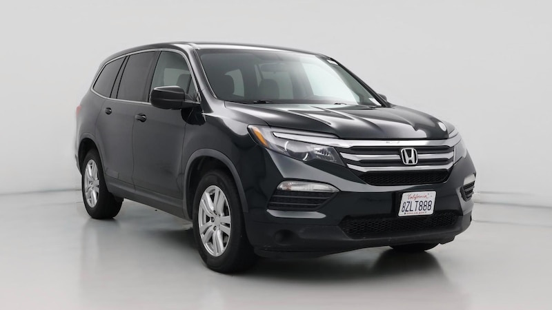2017 Honda Pilot LX Hero Image