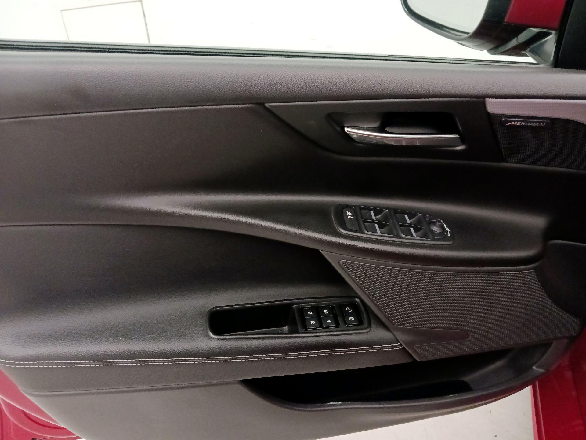 Thumbnail: 2018 Jaguar XE - 12