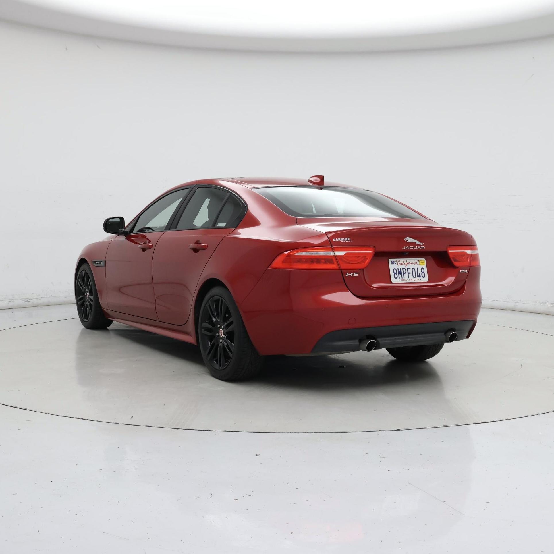 Thumbnail: 2018 Jaguar XE - 2