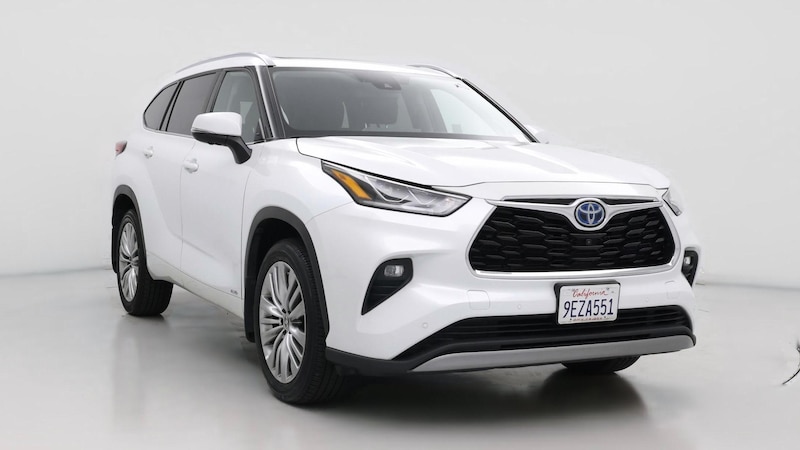 2023 Toyota Highlander Platinum Hero Image
