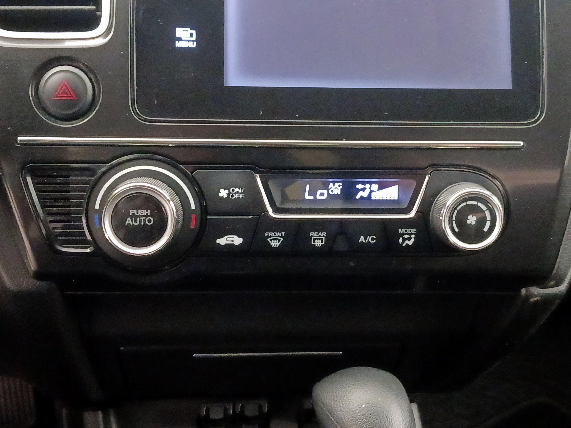 Thumbnail: 2015 Honda Civic - 16