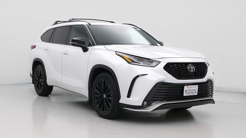 2023 Toyota Highlander XSE Hero Image