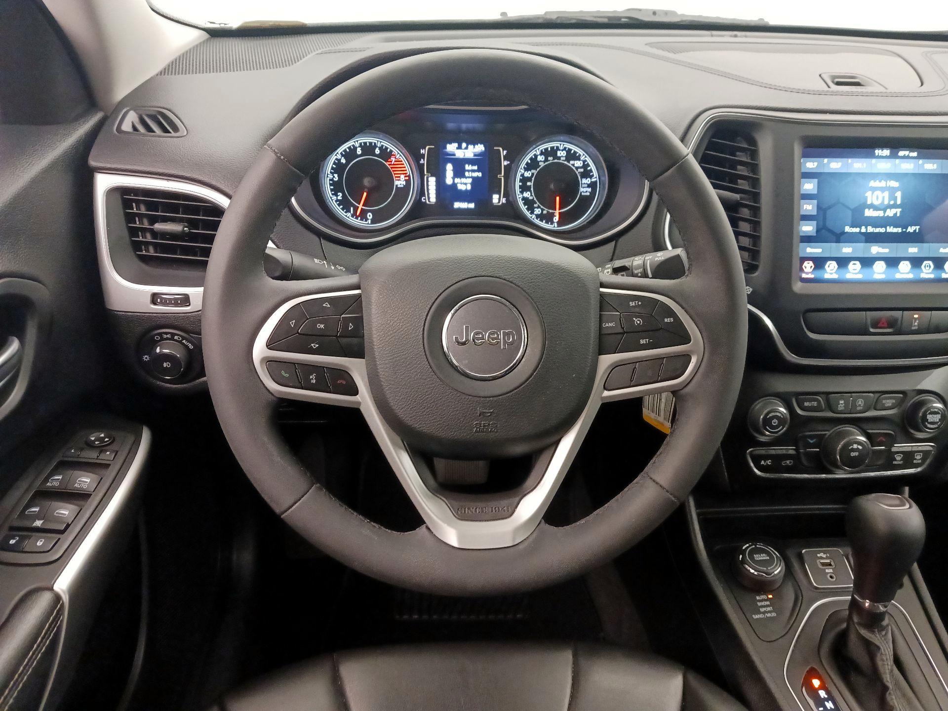 Thumbnail: 2022 Jeep Cherokee - 10