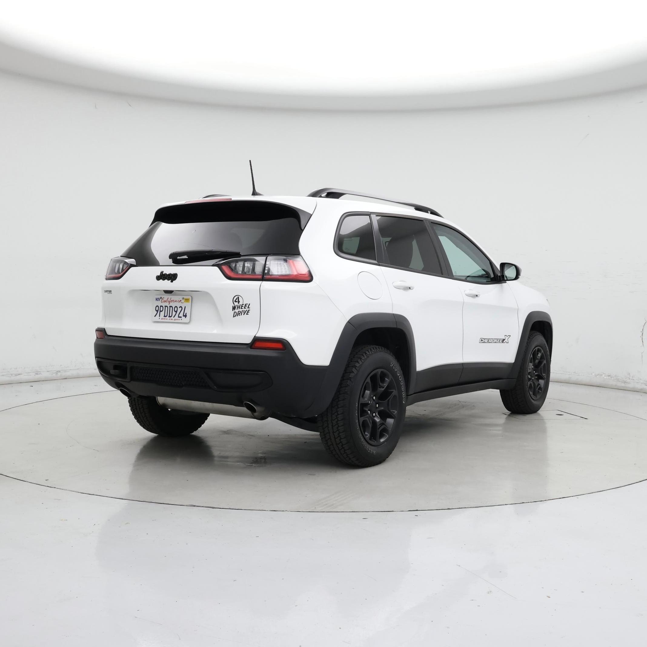Thumbnail: 2022 Jeep Cherokee - 8