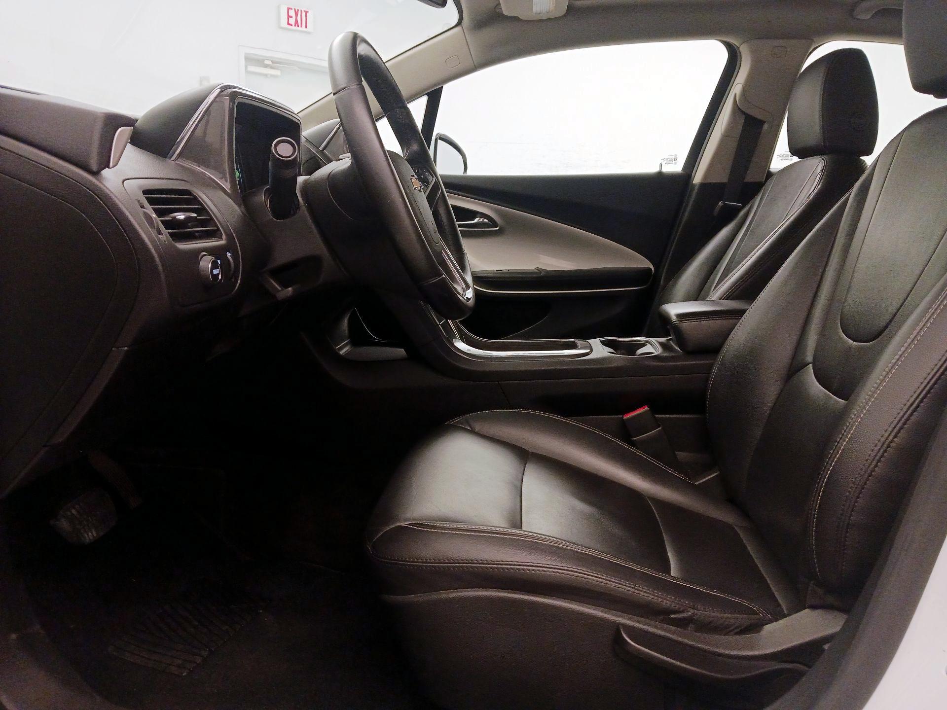 Thumbnail: 2014 Chevrolet Volt - 11