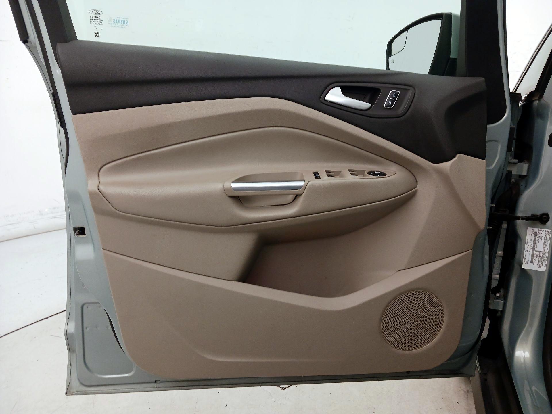 Thumbnail: 2014 Ford C-Max - 12