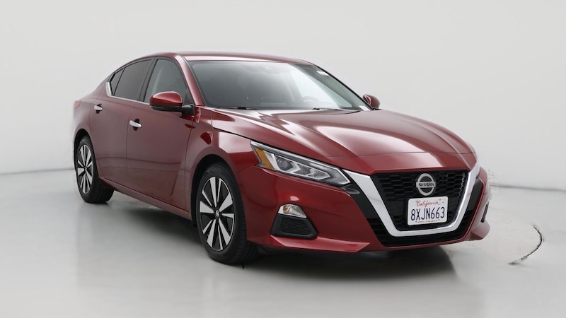 2021 Nissan Altima SV Hero Image
