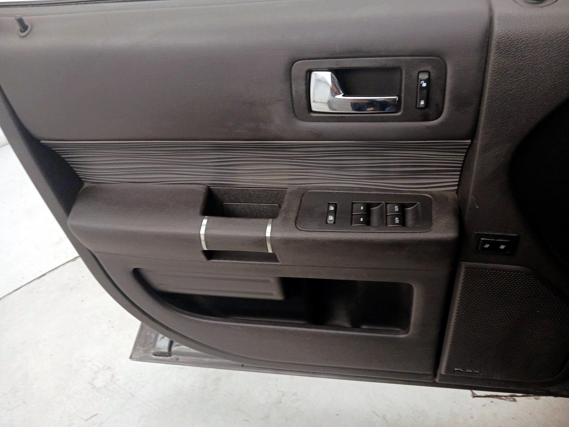 Thumbnail: 2016 Ford Flex - 12