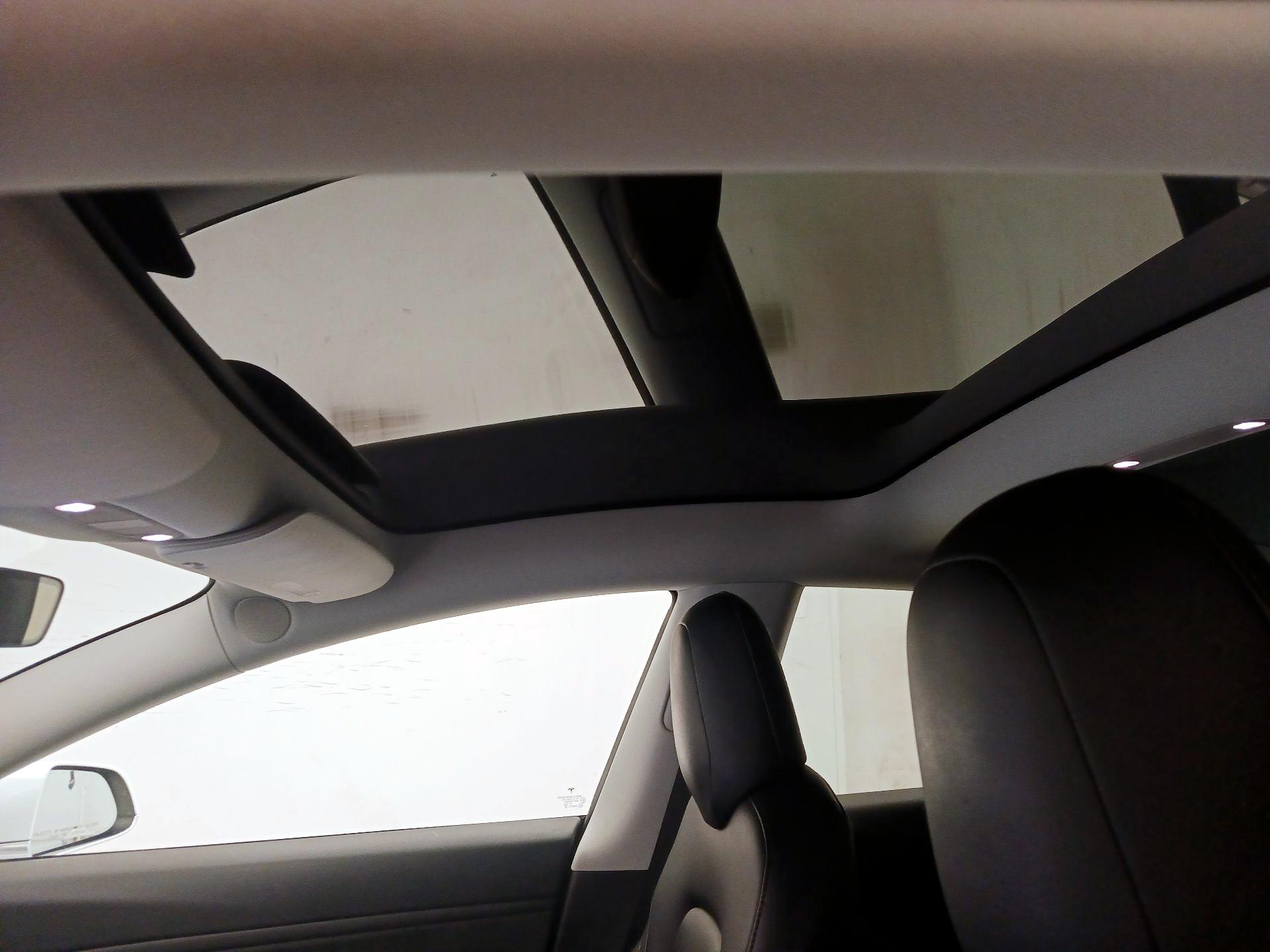 Thumbnail: 2019 Tesla Model 3 - 18