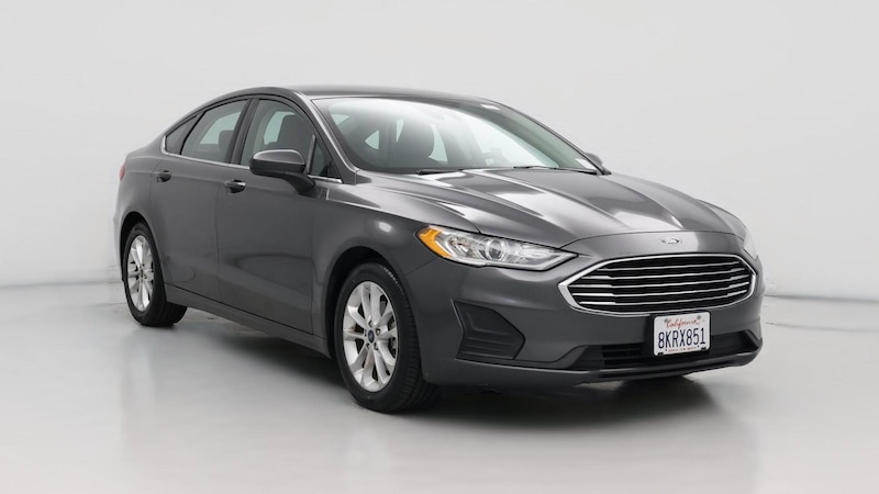 2019 Ford Fusion SE Hero Image