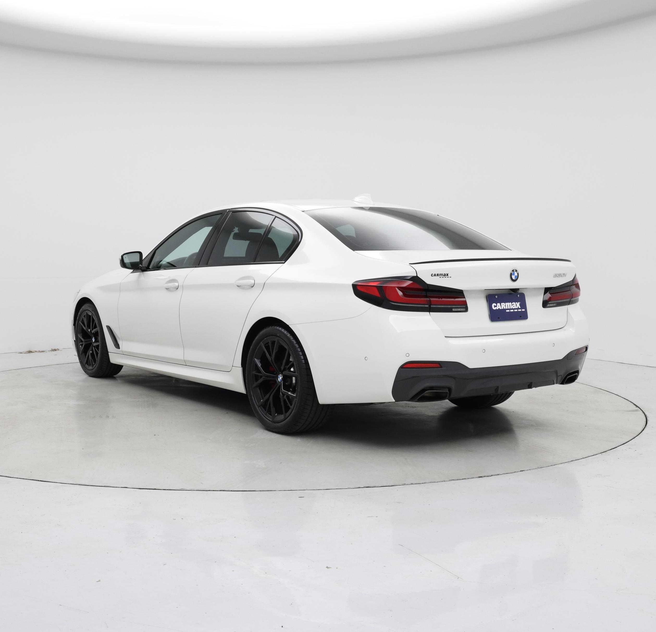 Thumbnail: 2023 BMW 5 Series - 2