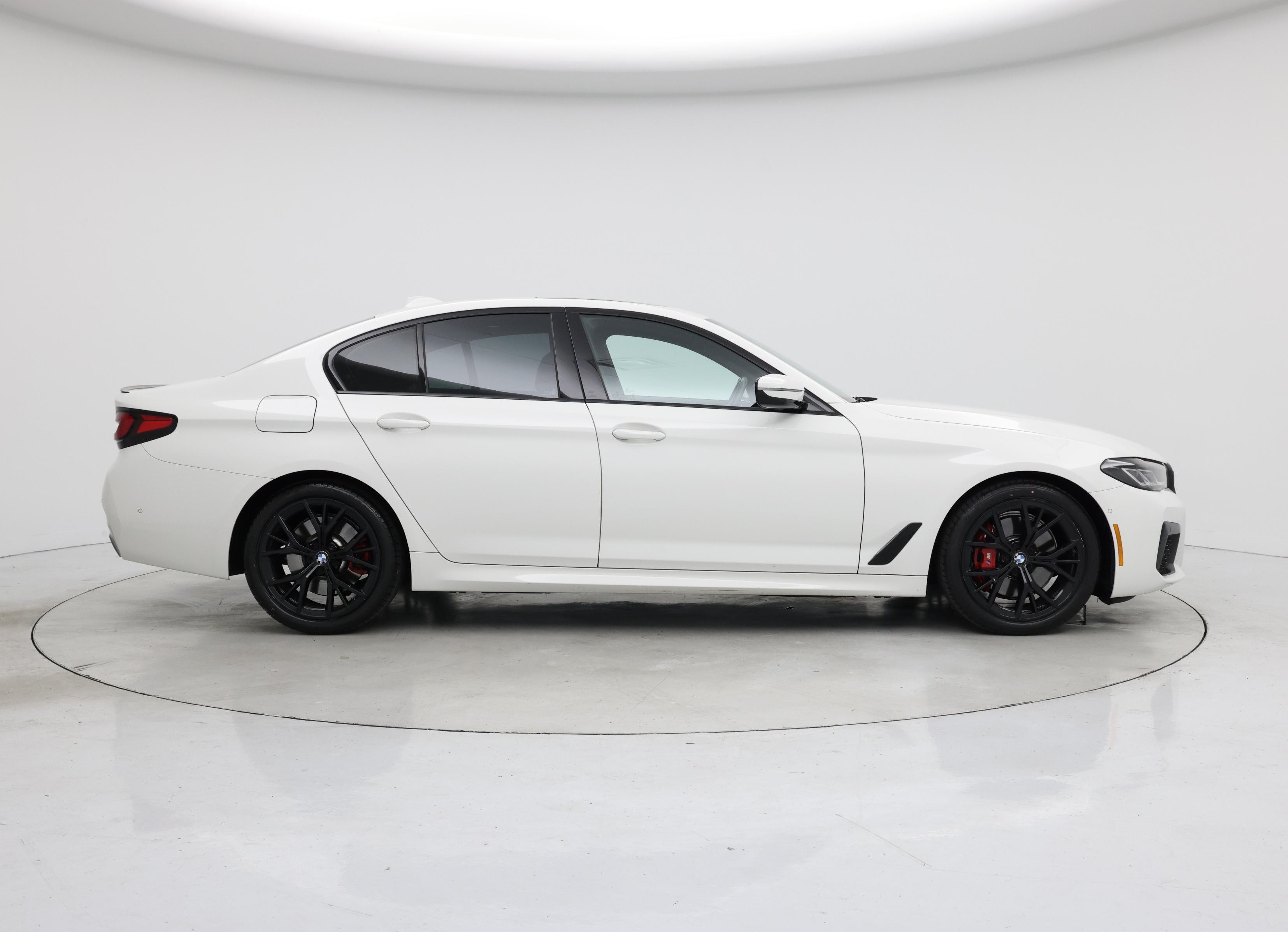 Thumbnail: 2023 BMW 5 Series - 7