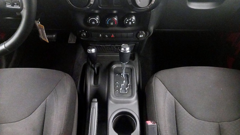 2015 Jeep Wrangler Sport 14