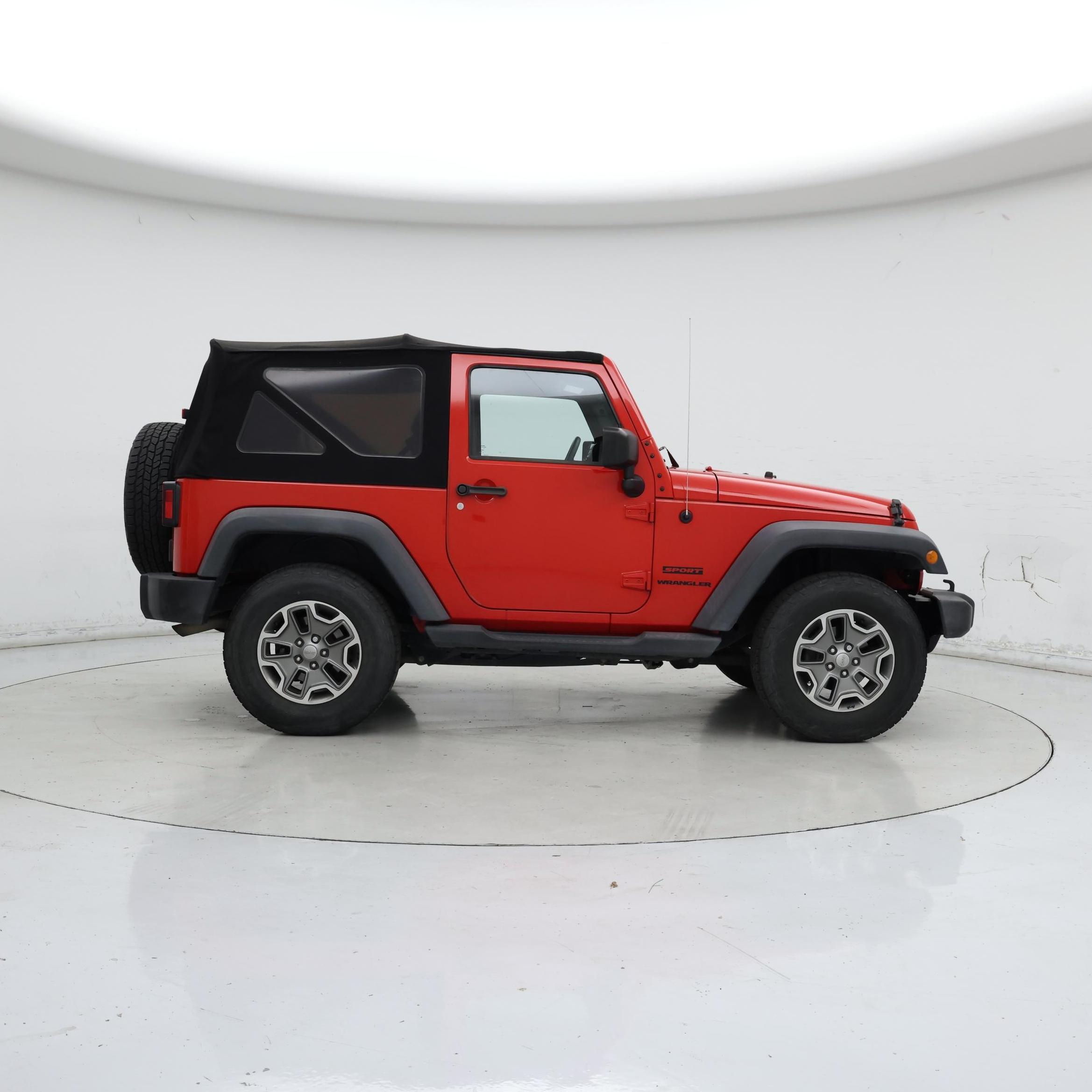 Thumbnail: 2015 Jeep Wrangler - 7