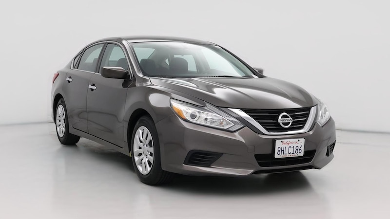 2016 Nissan Altima S Hero Image