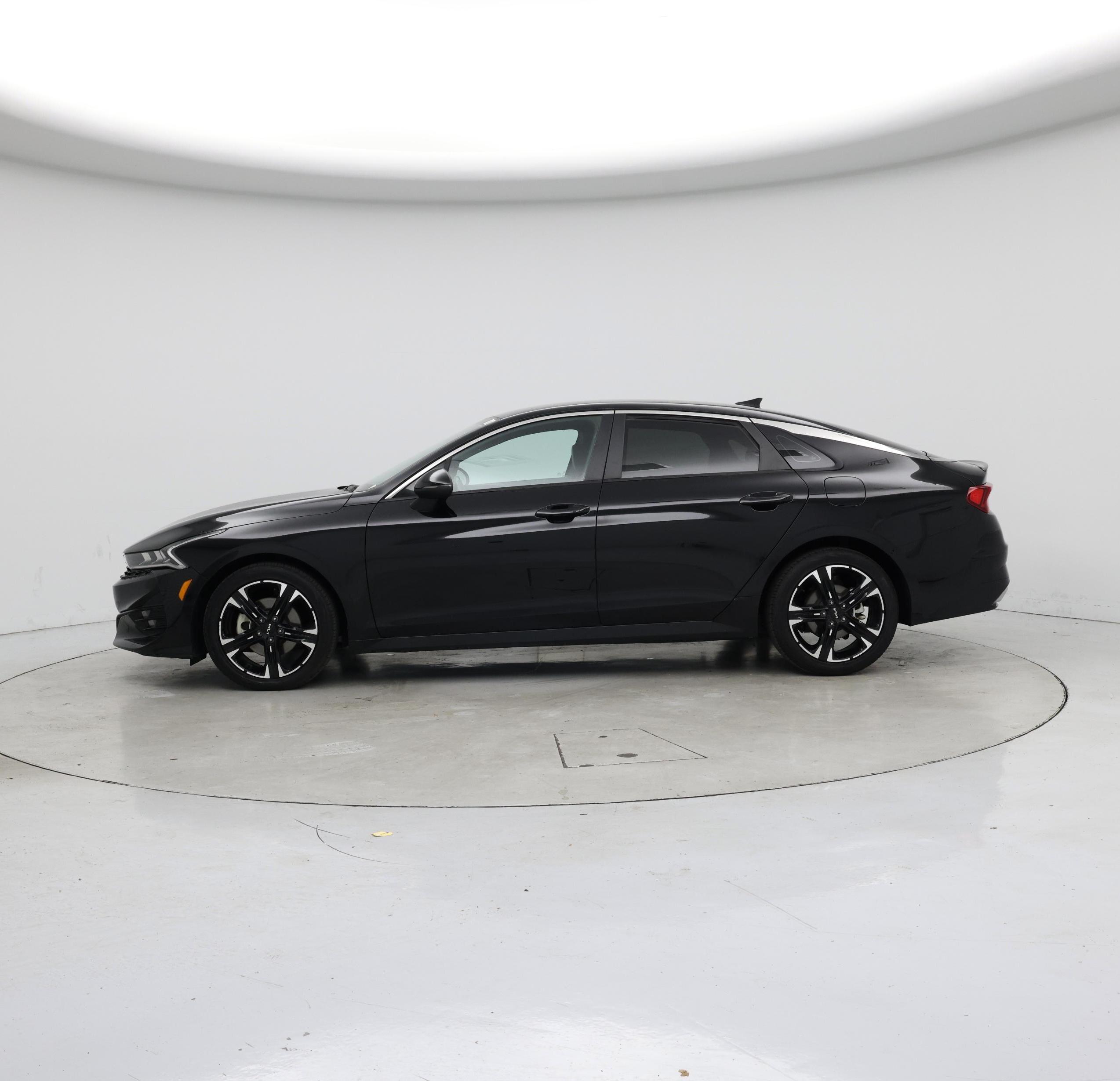 Thumbnail: 2023 Kia K5 - 3