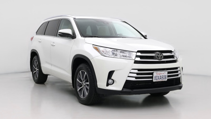 2018 Toyota Highlander XLE Hero Image