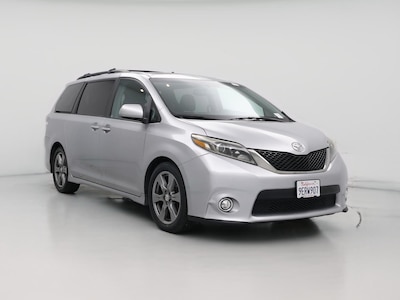 2017 Toyota Sienna SE -
                Fresno, CA