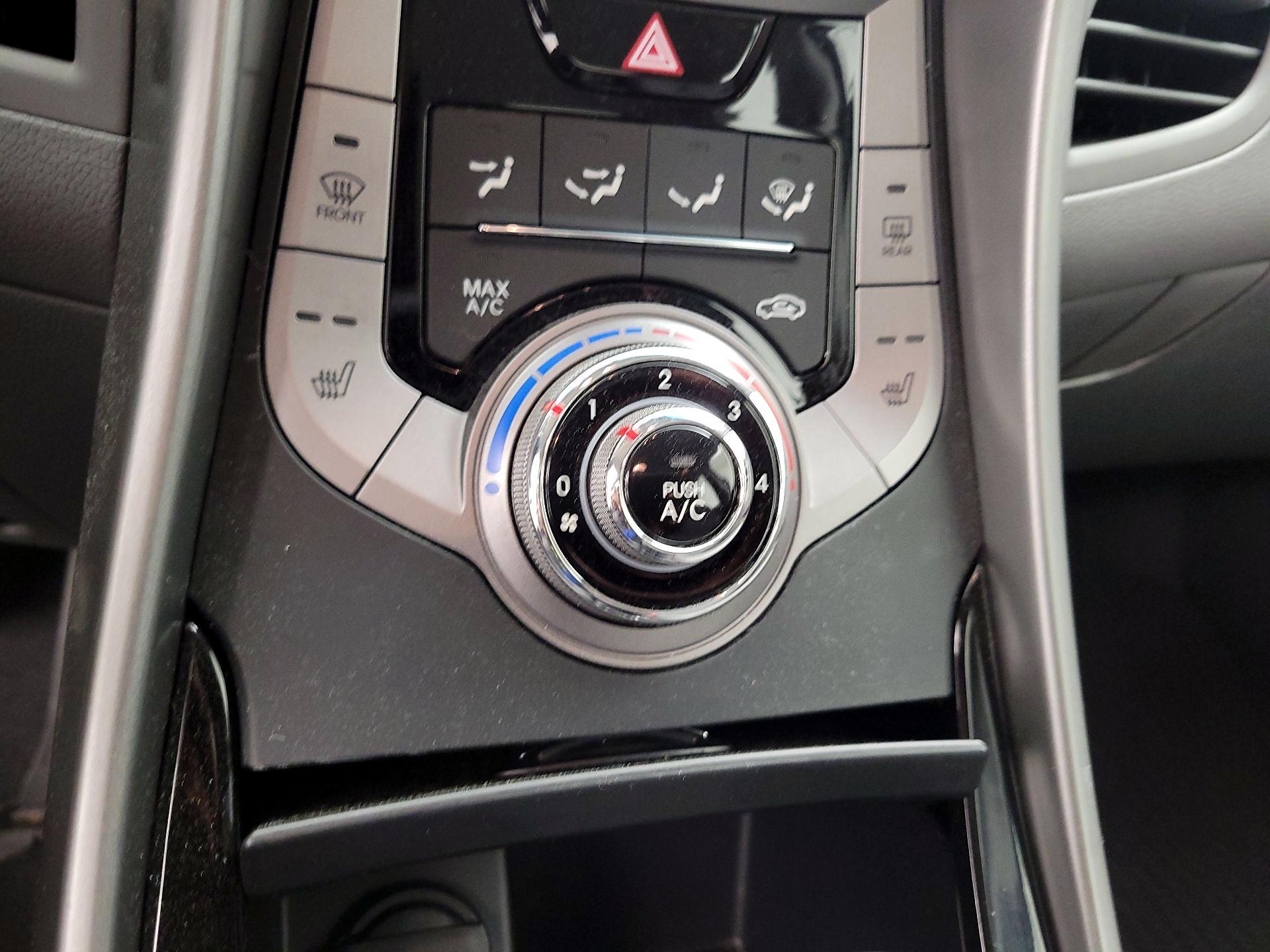 Thumbnail: 2013 Hyundai Elantra - 15