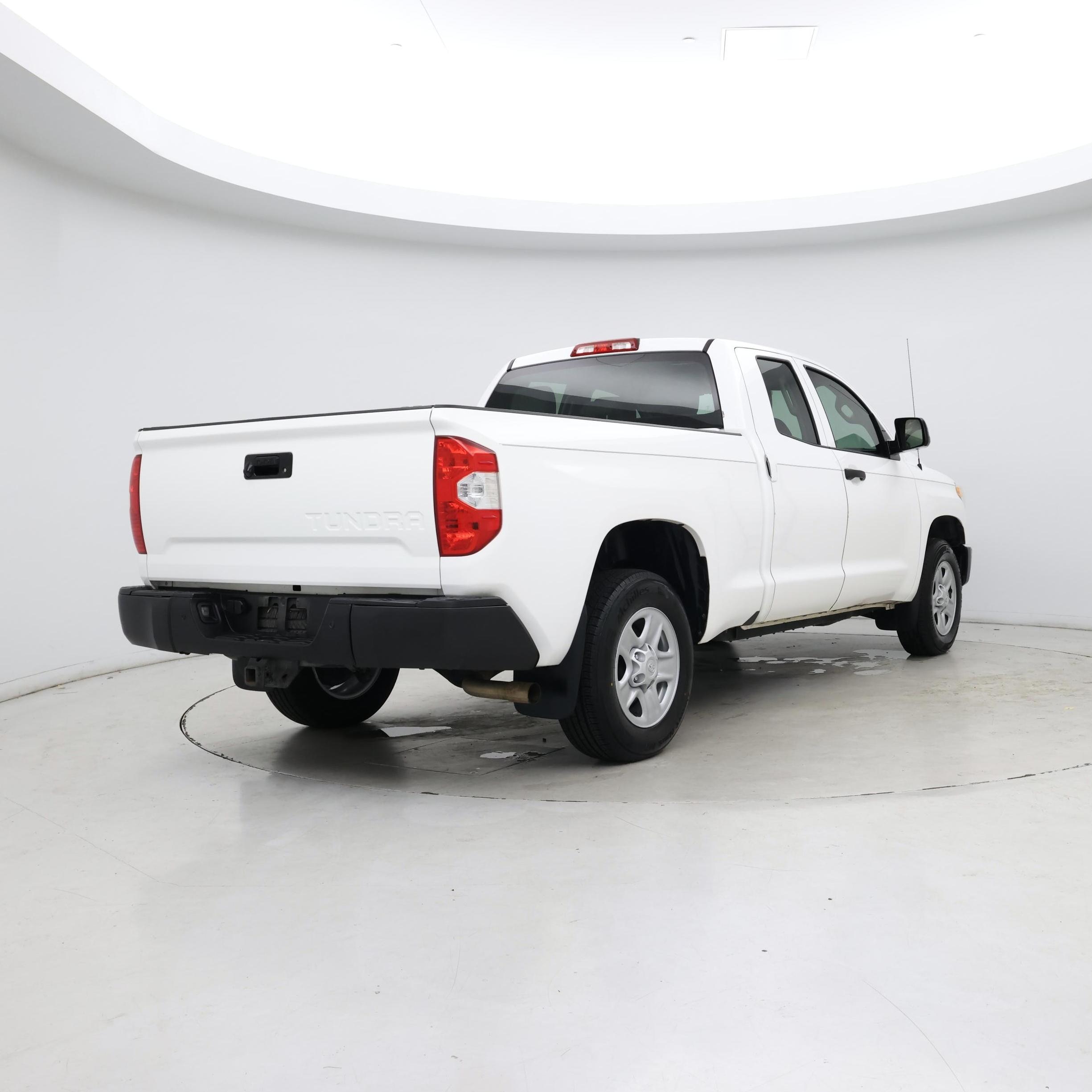Thumbnail: 2017 Toyota Tundra - 8