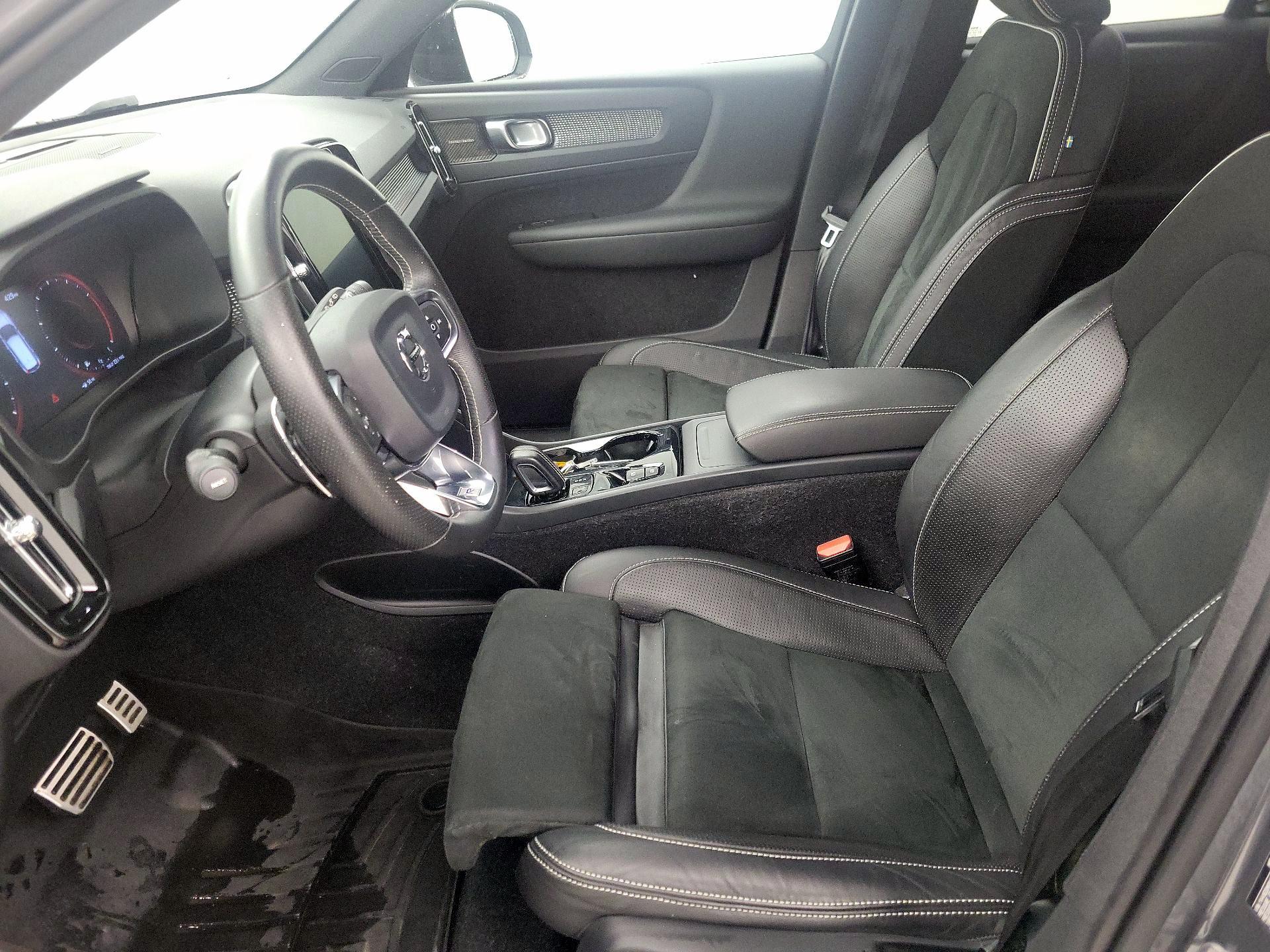 Thumbnail: 2019 Volvo XC40 - 11