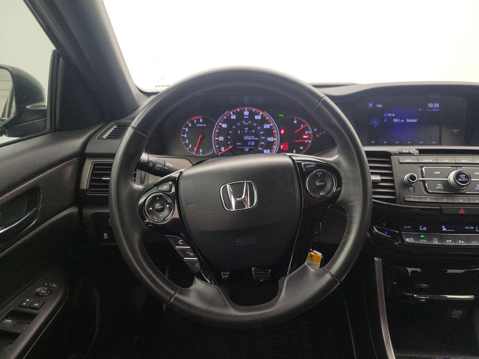 Thumbnail: 2017 Honda Accord - 10