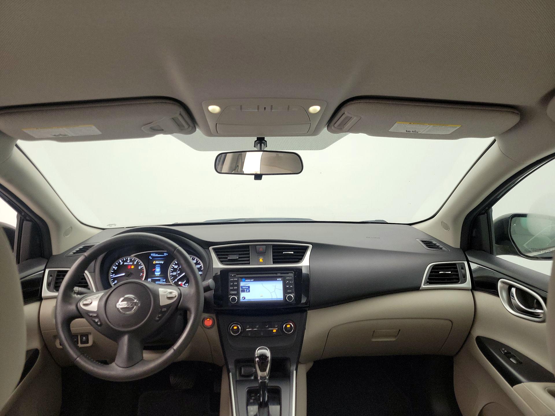 Thumbnail: 2016 Nissan Sentra - 9
