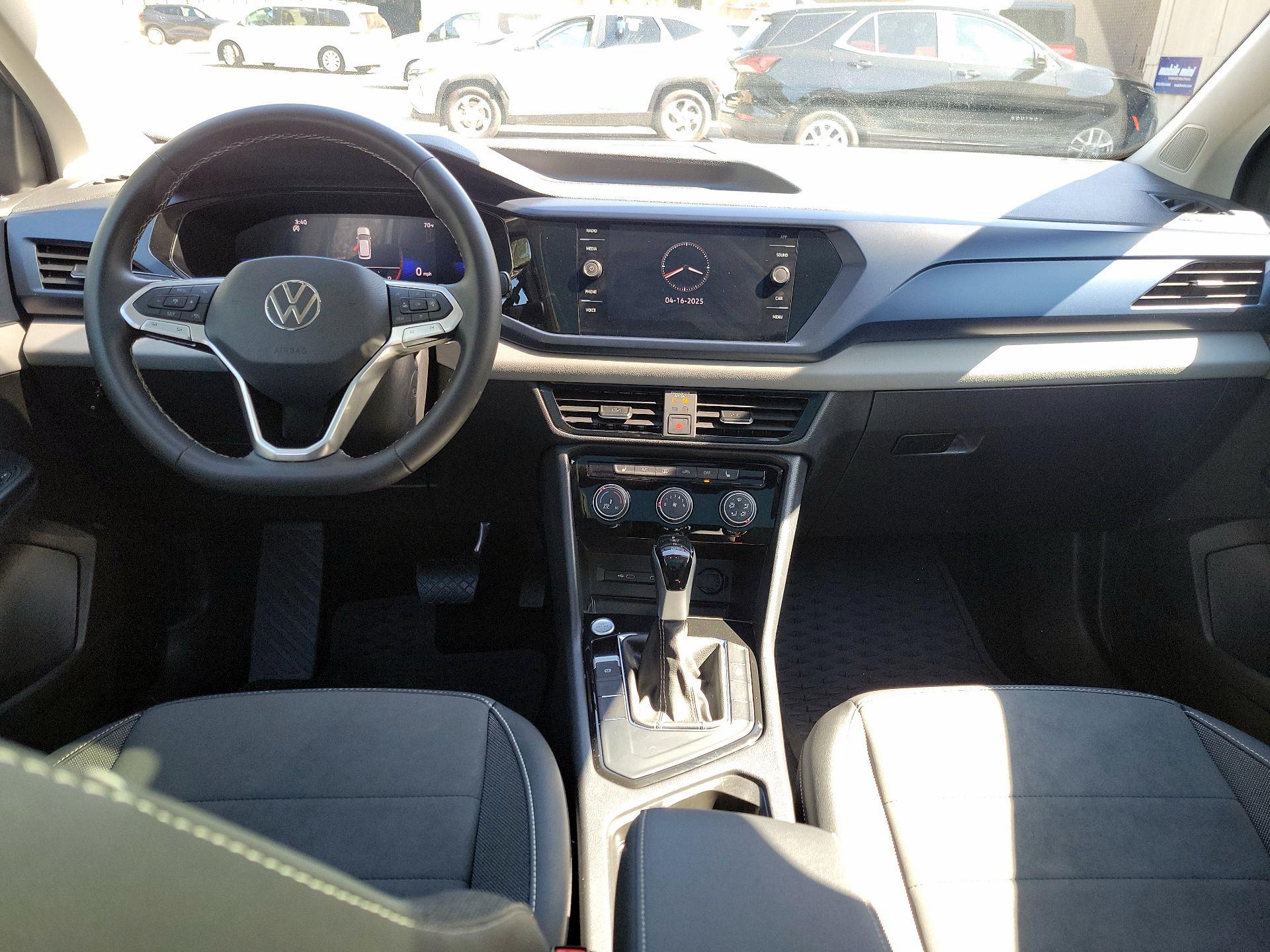 Thumbnail: 2023 Volkswagen Taos - 9