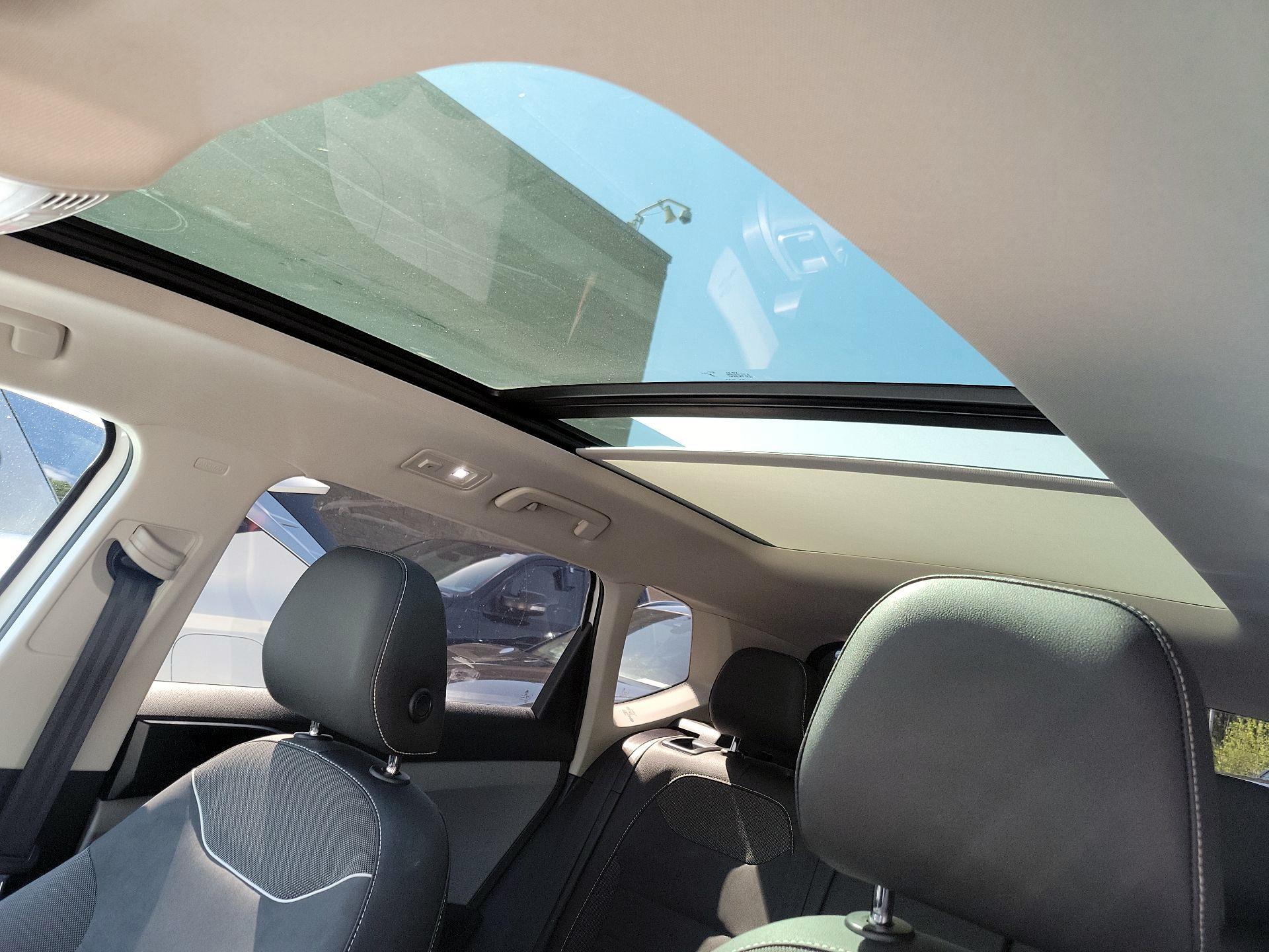 Thumbnail: 2023 Volkswagen Taos - 19