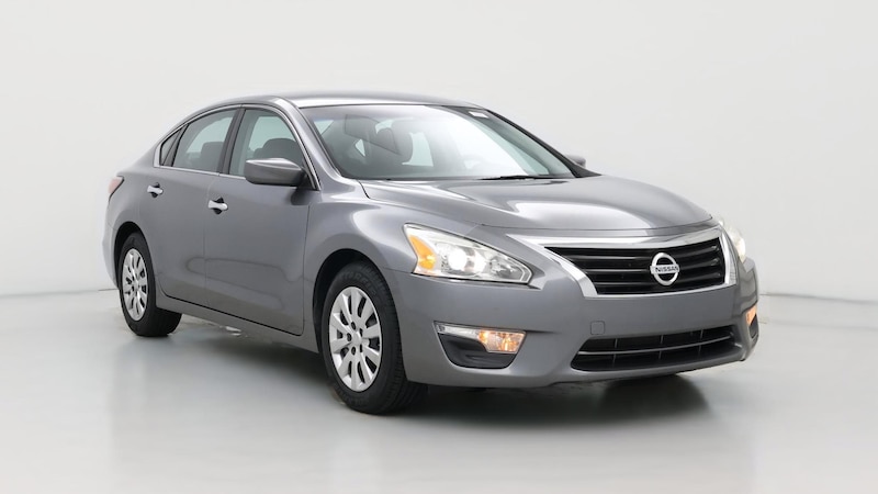 2015 Nissan Altima S Hero Image
