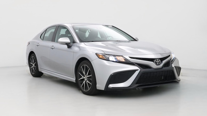 2022 Toyota Camry SE Hero Image